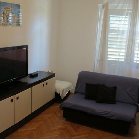 Apartments Jerko Jadrijevic Примоштен Экстерьер фото